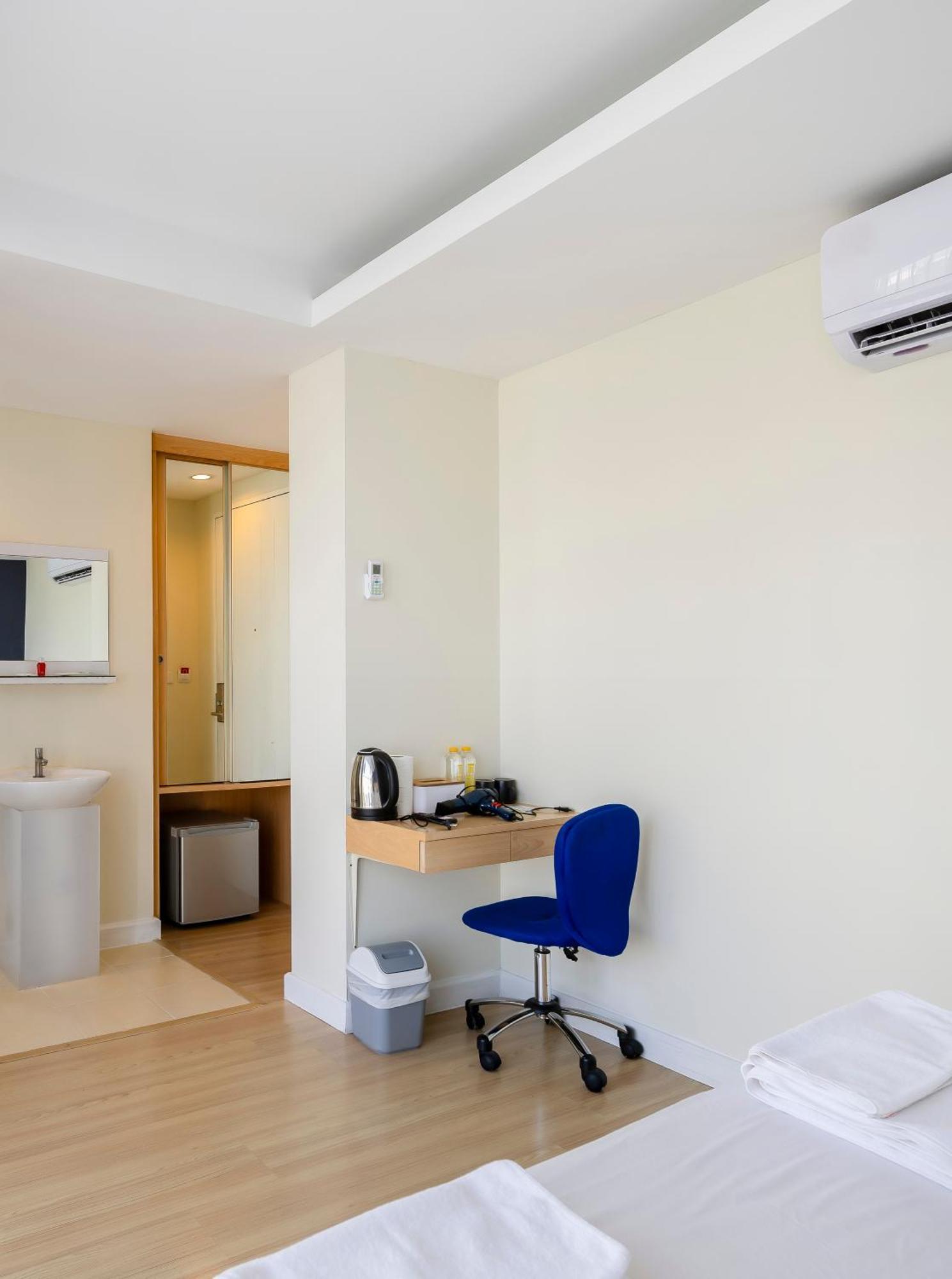 Gp House Express Sukhumvit 81 Khách sạn 3*